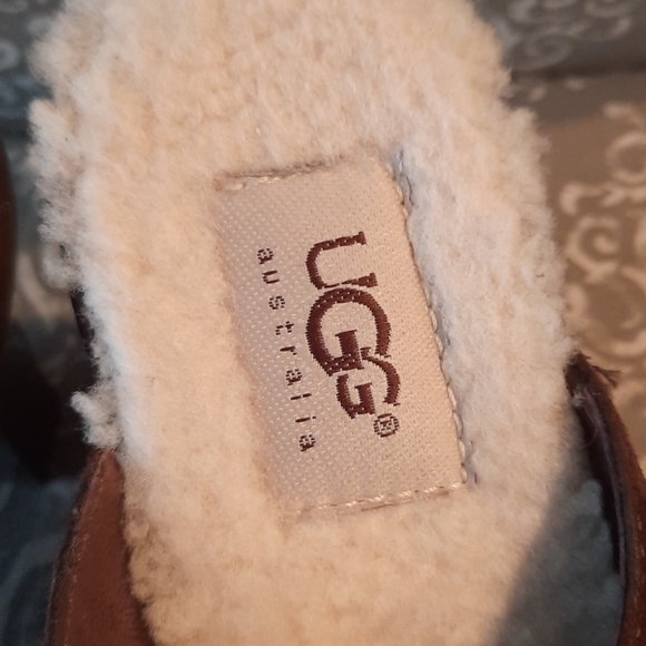 UGG heeled mules - Picture 10 of 11